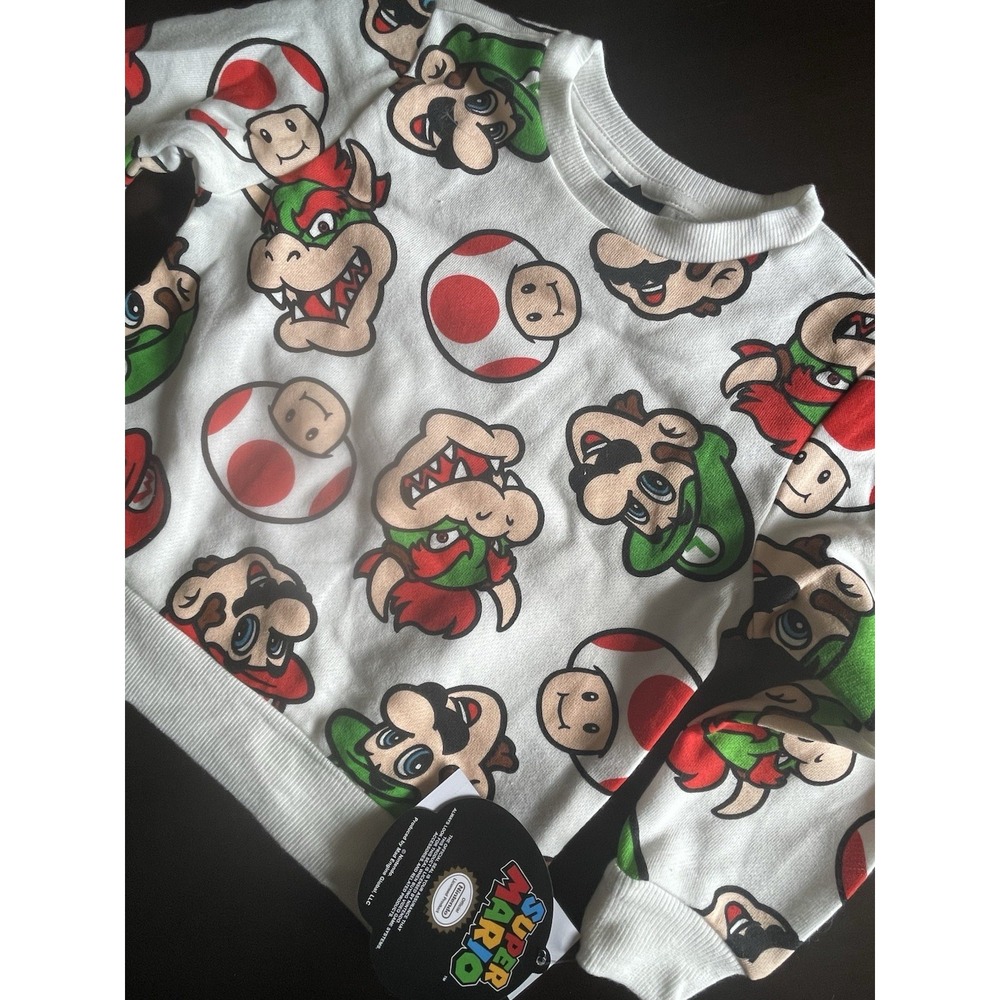 Super Mario Unisex Size 2T White Long Sleeve Pullover Sweatshirt NWT